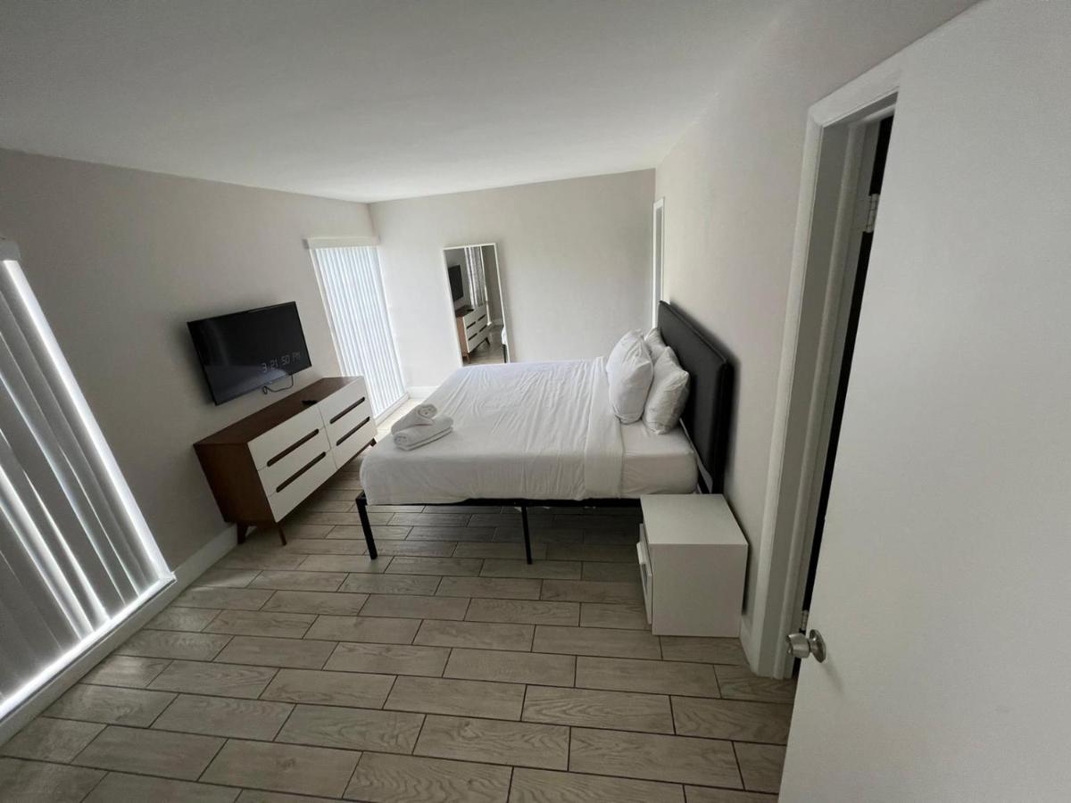 Designer River View Apartment Fort Lauderdale