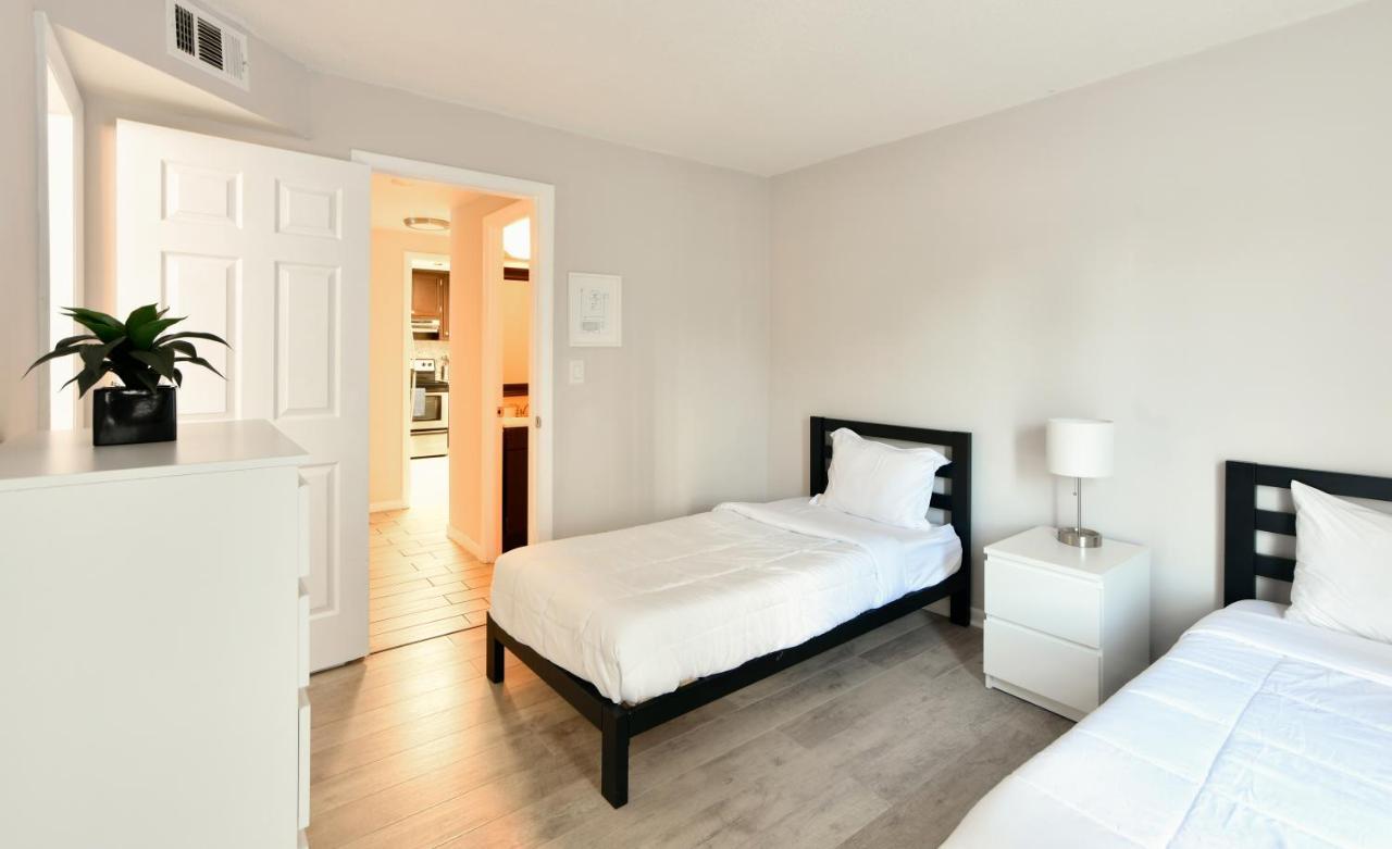 Designer River View Apartment Fort Lauderdale