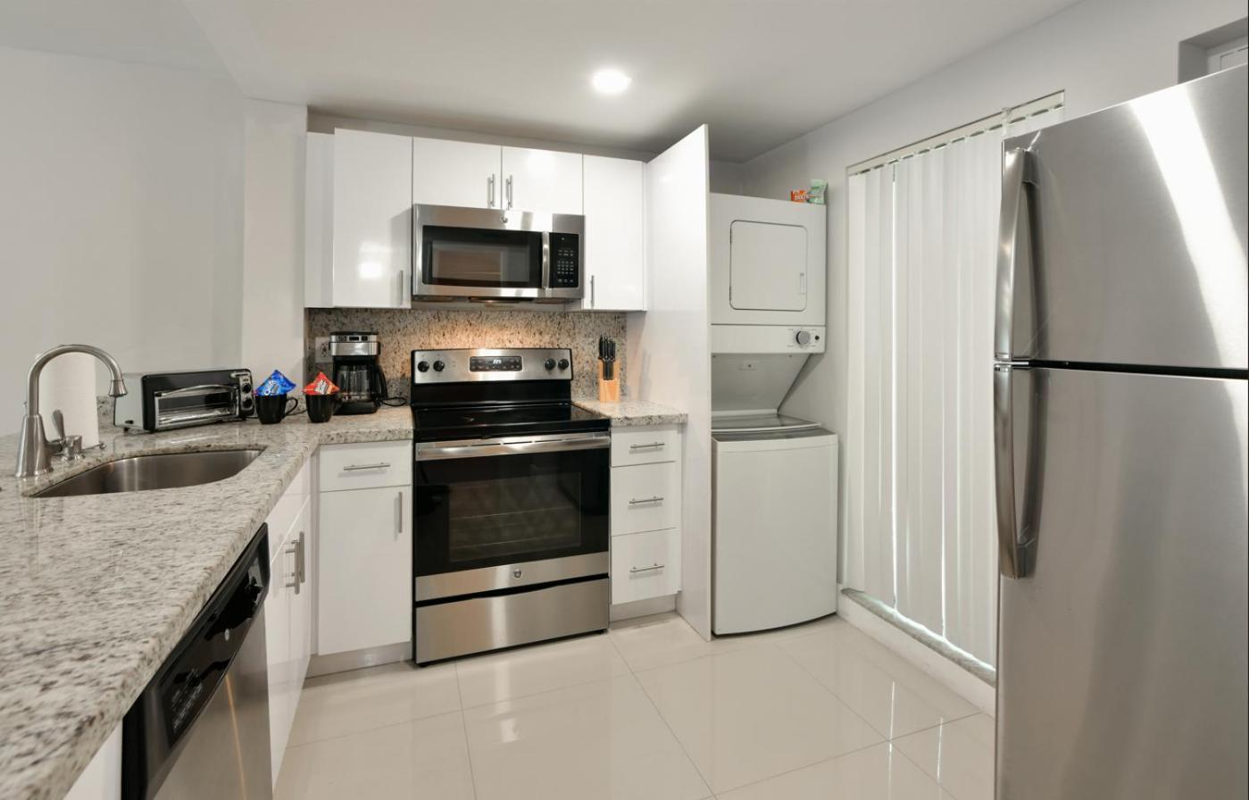 Designer River View Apartment Fort Lauderdale